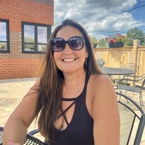 Meet your Posher, Christine